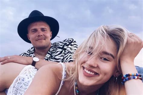 Gave my step-sister an oiled massage and fucked her too