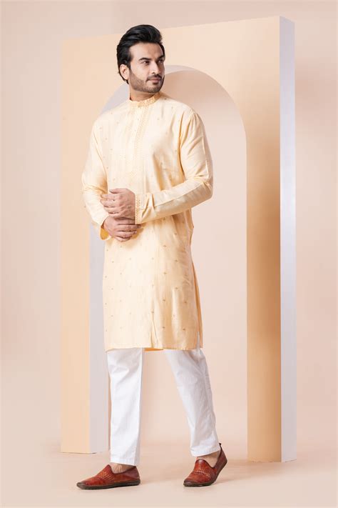 Raw Silk Sequence Locket – SOUJANYA