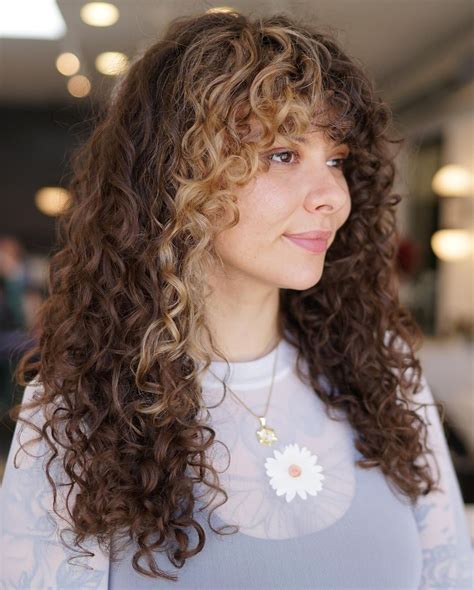 30 Gorgeous Curly Hair Color Ideas to Pull Off in 2026