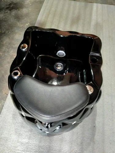 Jacuzzi Bathtub - Black Jacuzzi Peditub Tub Trader - Wholesaler ...