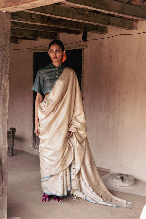Learn why Handloom Kosa Silk Saree is a Fashion Staple – Kosala