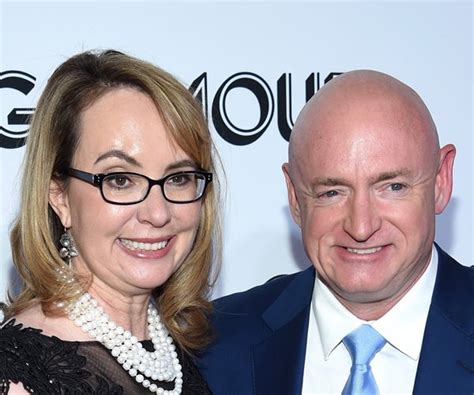 Ex-astronaut Mark Kelly Announces Run for McCain Senate Seat | Newsmax.com