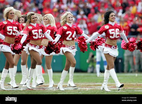 25 October 2009: Kansas City Chiefs cheerleaders entertain the crowd ...