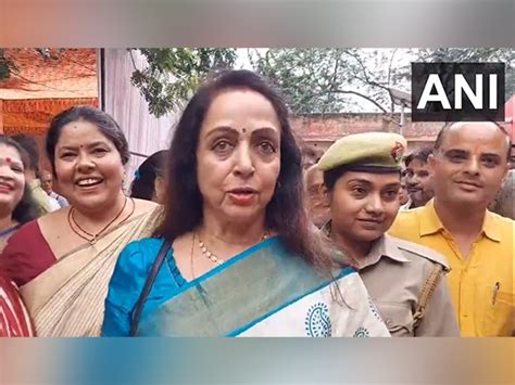 "Tomorrow even Rakhi Sawant will become...." Hema Malini on speculation ...