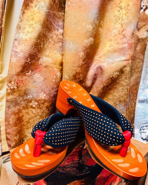 St Luke's Thrift Shop (@stlukesthriftshop) • Instagram photos and videos