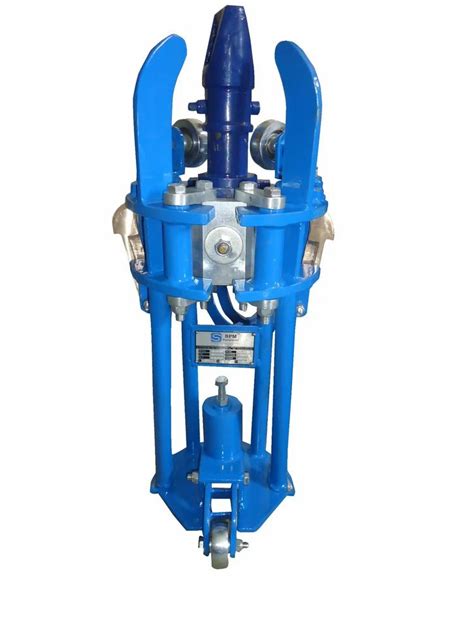 Pipe Clamps - Mainline Pipe Clamps Manufacturer from Ahmedabad