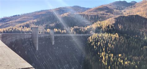Hungry Horse Dam just before it snowed in 2018 : r/Montana