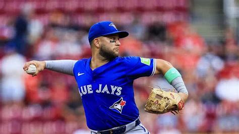 MLB trade rumors: Los Angeles Dodgers considering major defensive ...