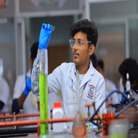 AVS College of Arts and Science