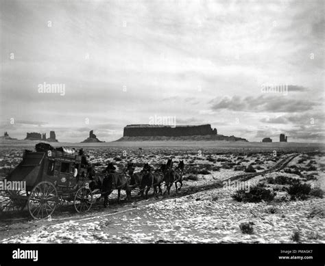 Stagecoach film hi-res stock photography and images - Alamy