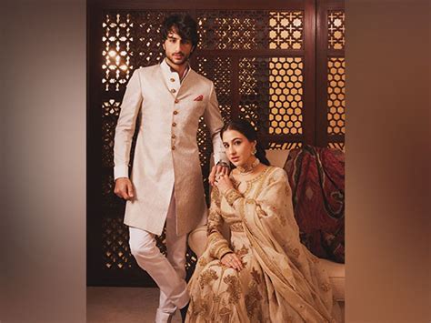 Sara Ali Khan, brother Ibrahim stun in traditional outfits at Anant ...