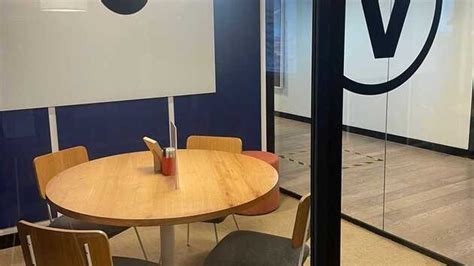 GoSpace 7913 - WeWork Seawoods Grand Central - 4 Seater Conference Room ...