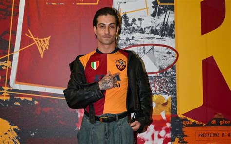 Dove Cameron, la dedica a Damiano David per il primo anno insieme: 'Ti ...