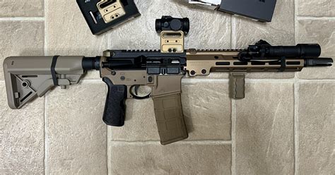 Really digging the Kung Fu grip and the Kastle FRT : r/ar15