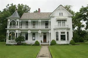 Austin business histories include Barr Mansion, King-Tears Mortuary