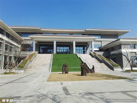 体育馆 的图像结果