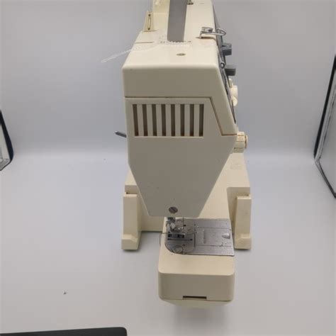 Singer Model 6212C Sewing Machine 的图像结果