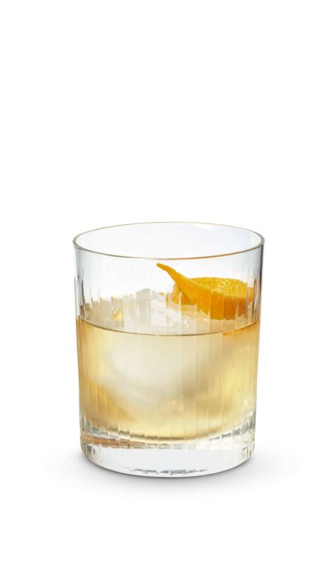 White Negroni Recipe - Refreshing Gin Cocktail | OHLQ