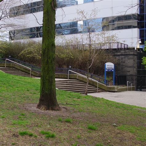 ISABELLA VALANCY CRAWFORD PARK (Toronto): Ce qu'il faut savoir pour votre visite (avec critiques)