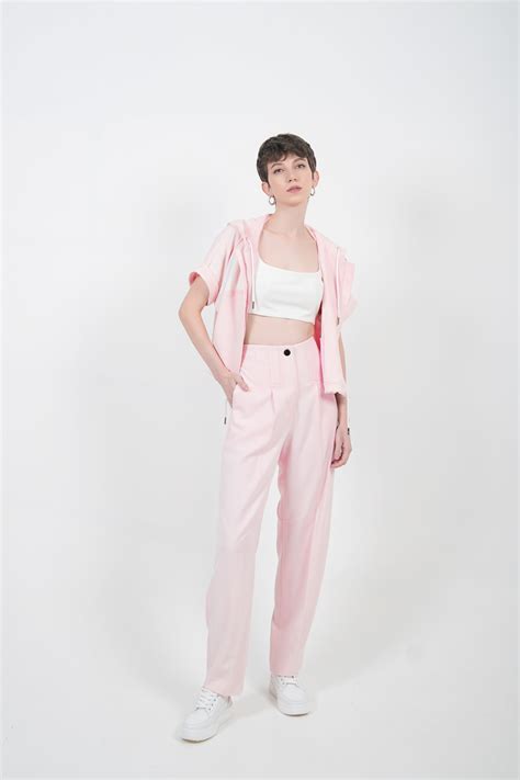 ROSE BARREL LEG PANTS – the-dapper-lady.com