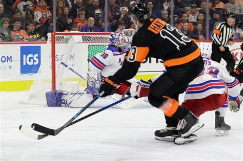 Flyers center Kevin Hayes turns some fans’ outrage into outpouring of ...