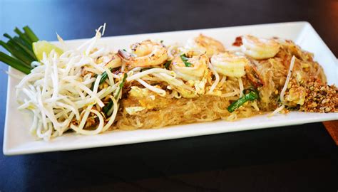 Manao Thai Street Eats: Lots of experience, lots of spices at 13th and ...