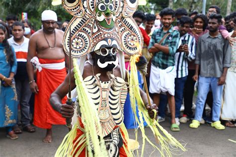 Deva Matha College Kuruvilangad