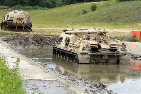 Photo Essay: Army M88A1 Medium-Tracked Recovery Vehicle in action ...