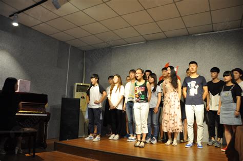 音乐学院青年教师在淄博师范高等专科学校成功举办“艺回故乡”声乐专场音乐会-齐鲁师范音乐学院