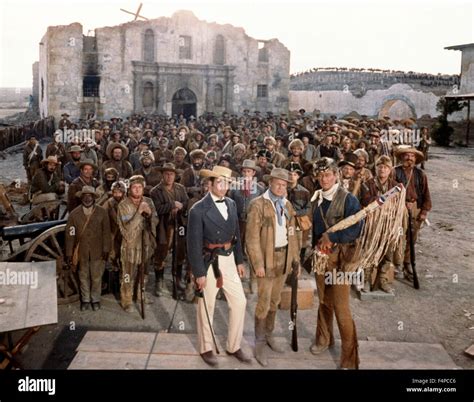 Laurence Harvey, Richard Widmark, John Wayne / The Alamo 1960 directed ...
