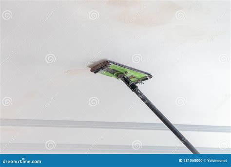 Sanding Ceiling 的图像结果