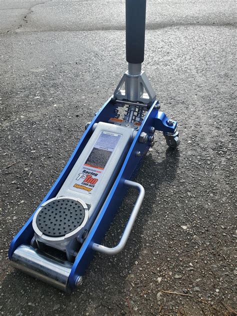 Lightweight Car Jacks