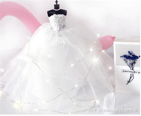 出裙子塞什么礼物最新素材