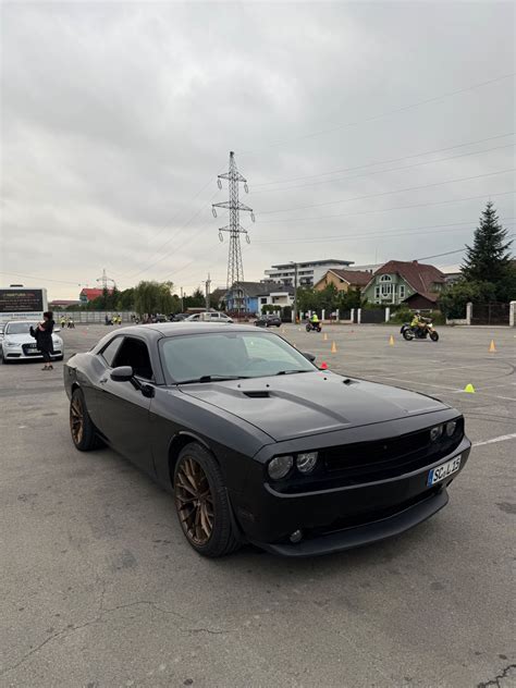 Dodge Challenger 3.6 V6 Bistrita • OLX.ro