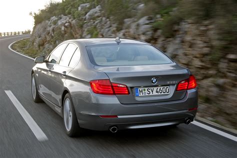 2011 BMW 5 Series - Information and photos - MOMENTcar