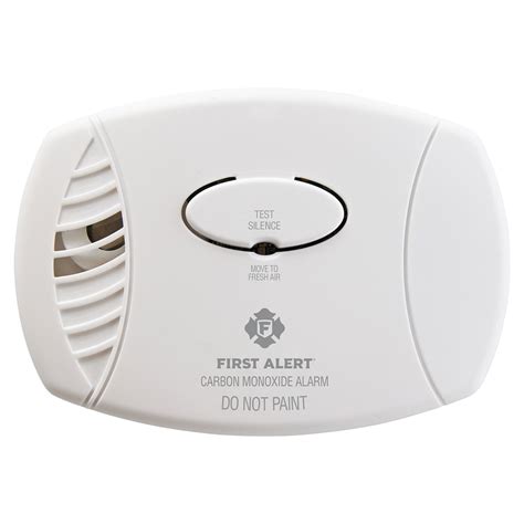 First Alert CO605 Plug-In Carbon Monoxide Alarm with Battery Backup