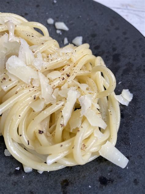 Pasta Cacio e Pepe | PASTAMANIAC