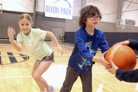 Reagan parents can line up bus rides for students to The Facility ...