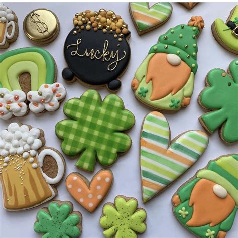 St. Patrick's Day Cookies | Royal Iced Sugar Cookies