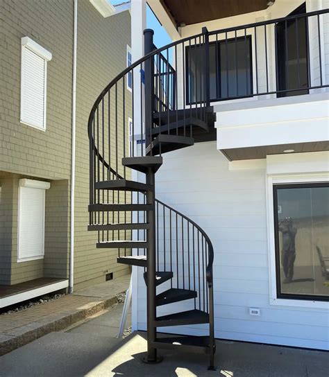 Exterior Spiral Staircase 7 | Newman Iron Works