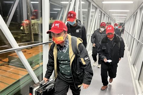 福州包机输转宁夏固原181名务工人员返岗
