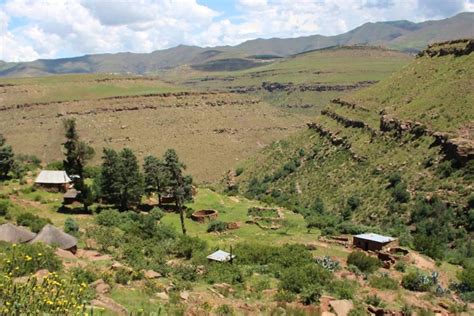 Remote community site with satellite connectivity