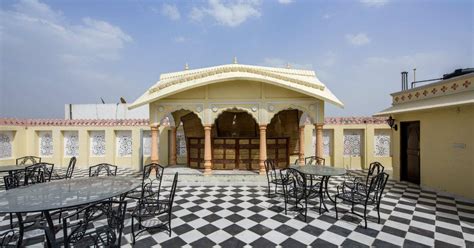 Headed To JLF? Ditch The Hotels And Stay At This Stunning Haveli ...