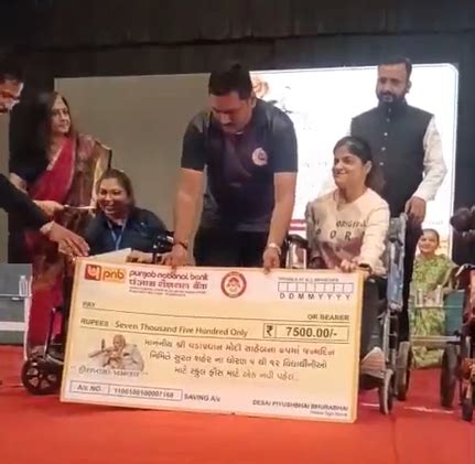 Assistance checks given to 1100 daughters under Heerabano Khamkar Yojana