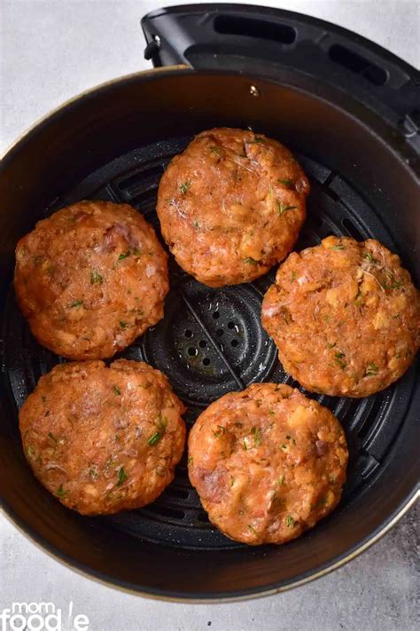 Air Fryer Salmon Patties Recipe - Mom Foodie