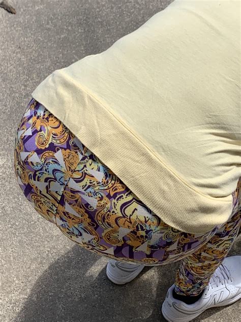 mom bending over in front of me | Scrolller