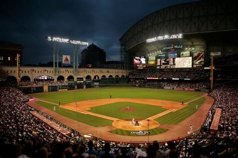 Minute-Maid-Park-best-MLB-stadiums-2013 » IRTAQI | كن عبدا لله وحده