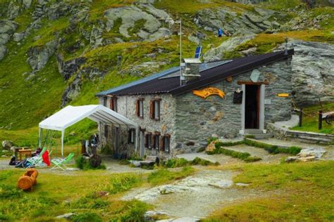 RIFUGIO CUNEY (Nus) - Hostel Reviews & Photos - Tripadvisor