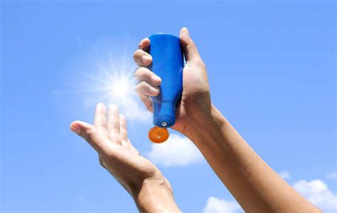 Mineral V/S Chemical Sunscreens: What’s The Difference? | Femina.in