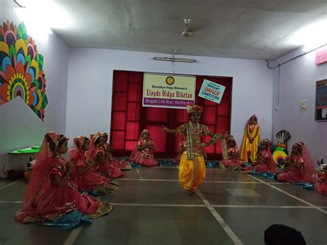 Inter-House Dance Competition Class III/IV | Bhavan's Lloyds Vidya ...